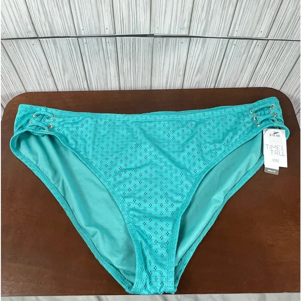 Time & Tru Bikini (NWT) - Picture 3 of 8